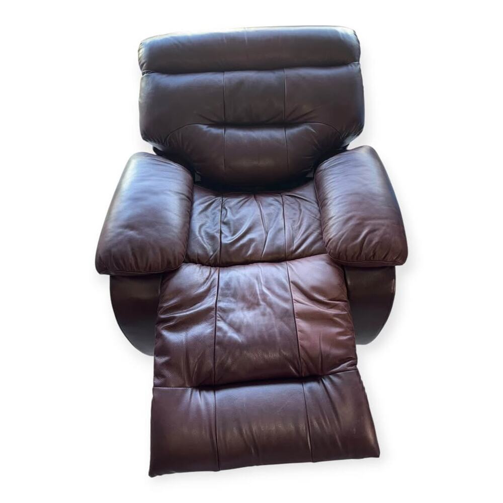 Bel Furniture Sara Collection Manual Recliner – Wine Brown - Picture 3 of 10
